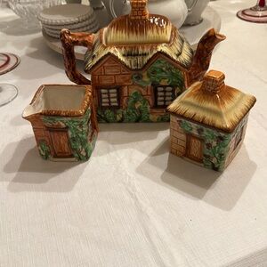 Charming Cottage Teapot Set
